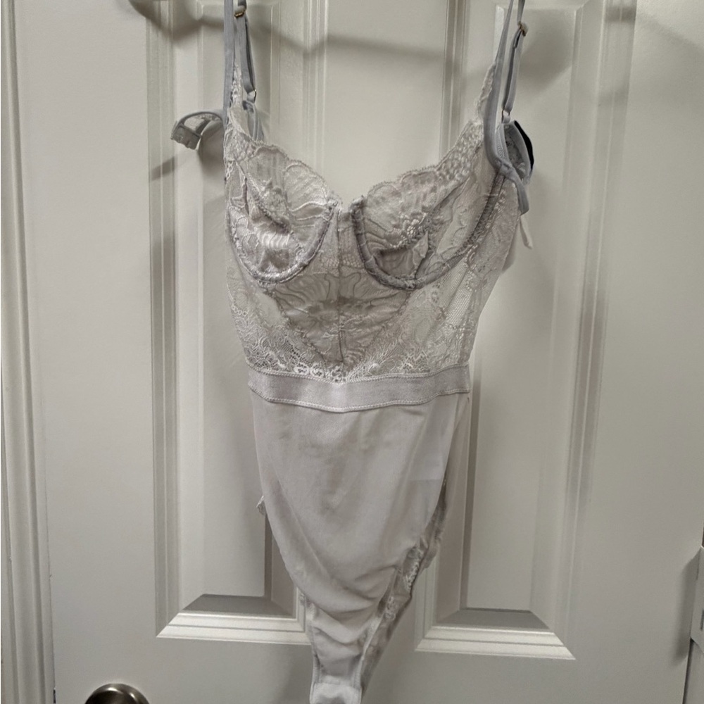 Lace-Trim Satin Bodysuit - Light Gray